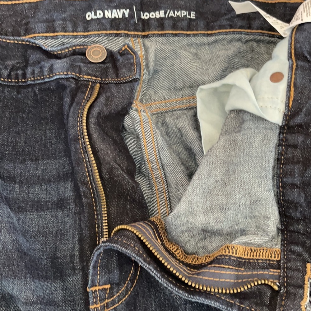 Old Navy Dark Wash Loose/Ample Straight Leg Jeans - Picture 11 of 12